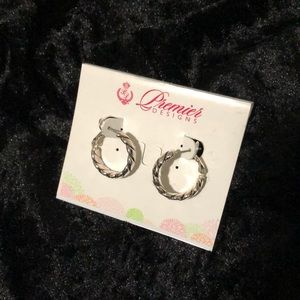 Premier Designs Chelsea earrings NWOT